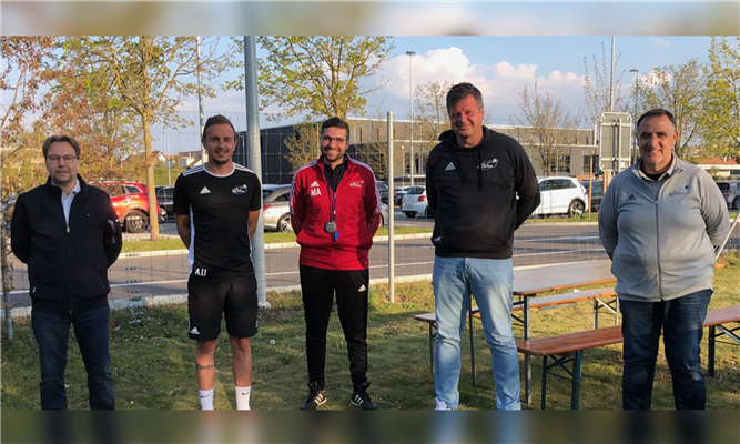 Vertragsverlängerung Trainerduo Herren 1