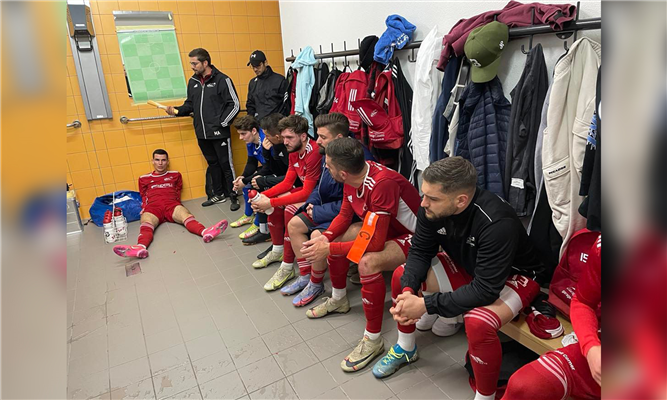 Nach dem Sieg in der Meisterschaft folgt das Cup-Aus im 1/4-Finale