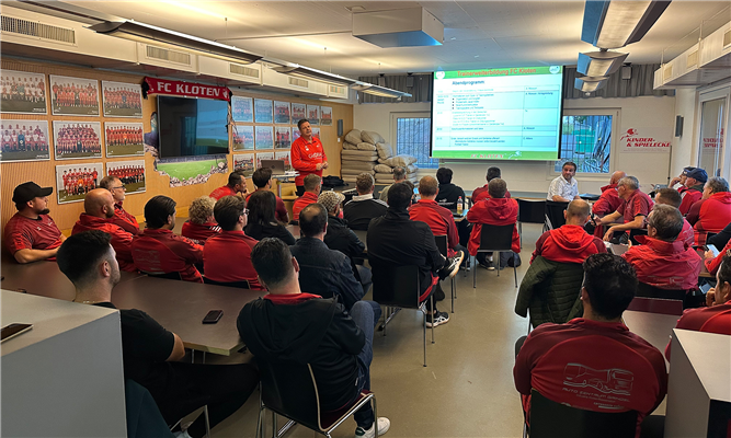 Erfolgreiche Zusammenkunft aller Trainerinnen und Trainer des FC Kloten