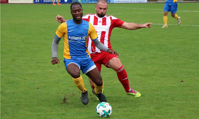 Herren 1: Punktgewinn gegen Leader